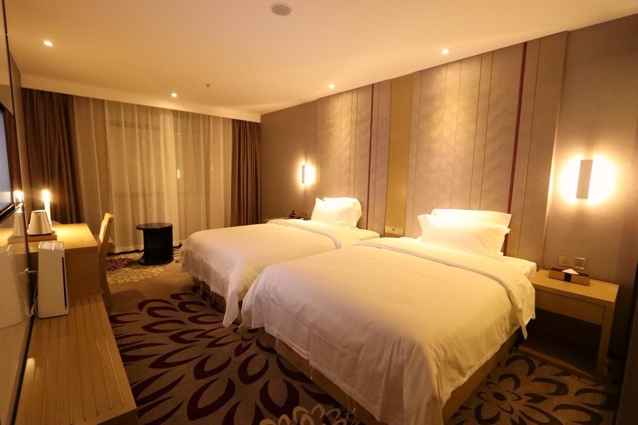 Lavande Hotel Foshan Yiwu Commodities City Exterior photo